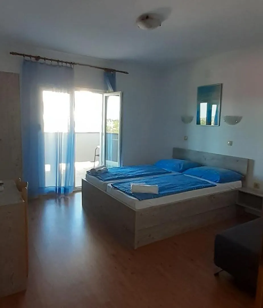 Bed And Breakfast Brko 로파르 B&B